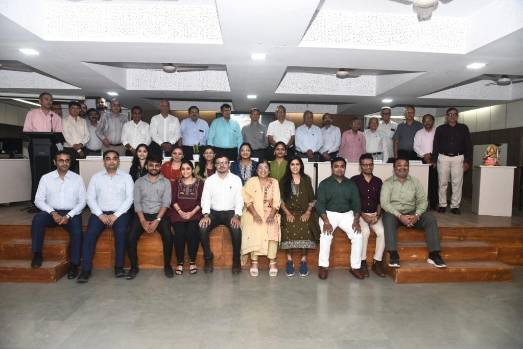 Second certiicate distribution ceremony of Executive Programme in Banking